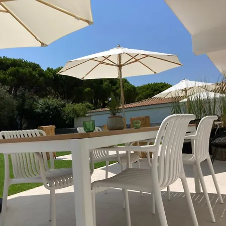 Apartament Ayia *
